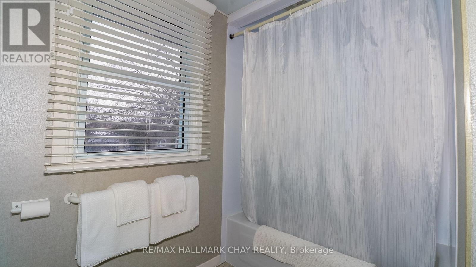 38 Peacock Lane, Barrie, Ontario  L4N 3R8 - Photo 21 - S12904020