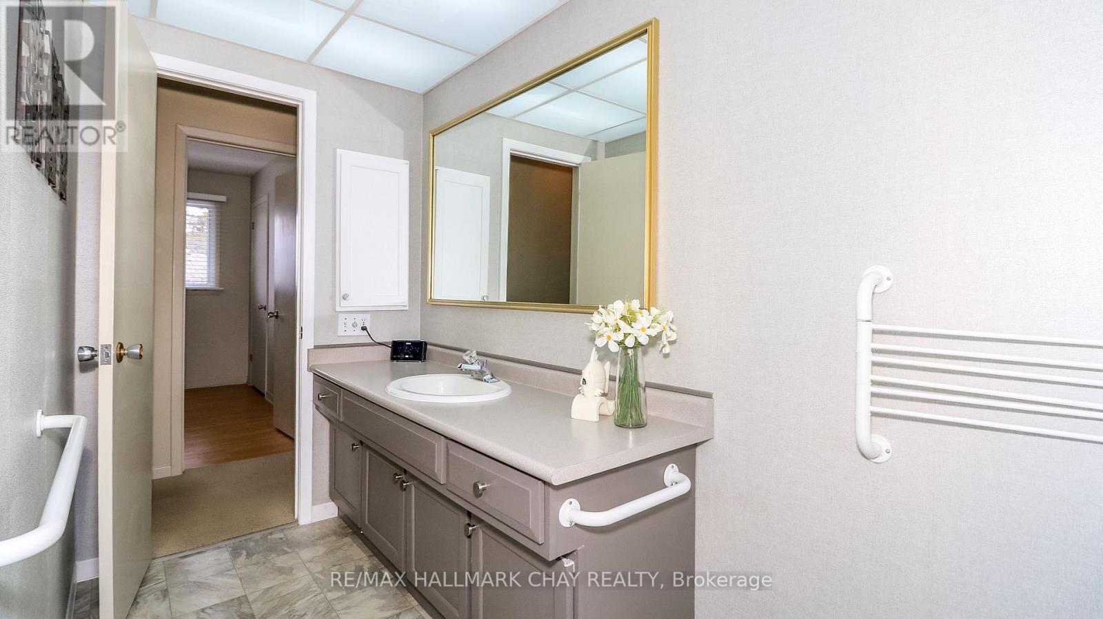 38 Peacock Lane, Barrie, Ontario  L4N 3R8 - Photo 22 - S12904020