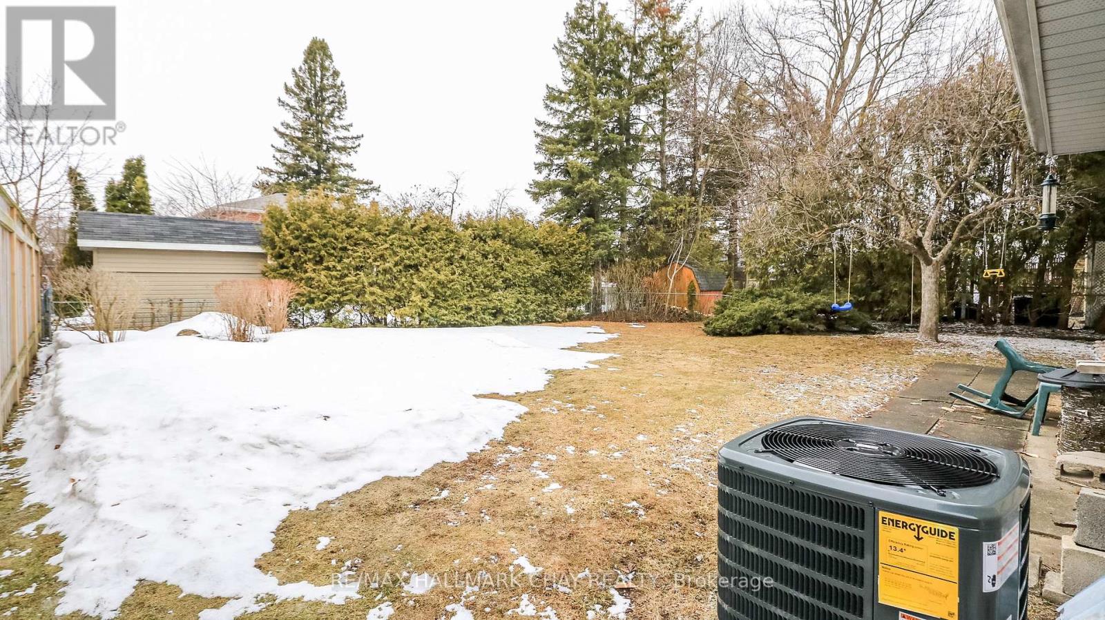 38 Peacock Lane, Barrie, Ontario  L4N 3R8 - Photo 5 - S12904020