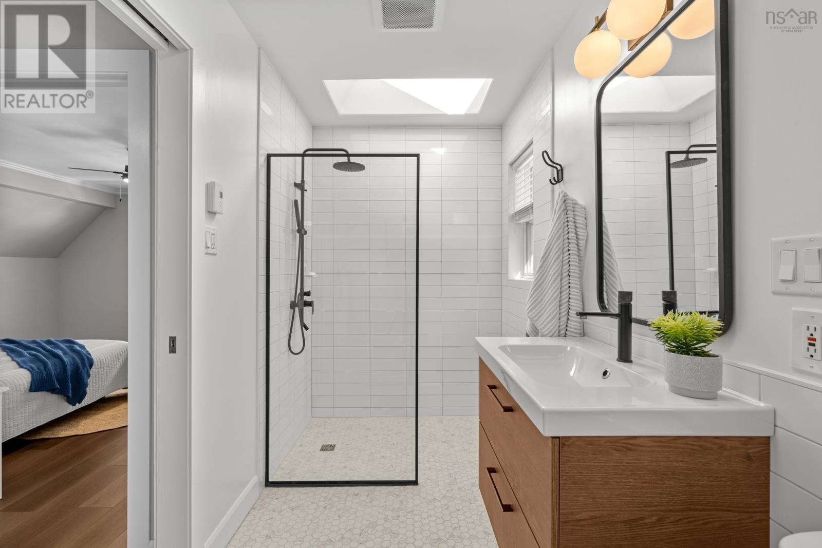 18 Forest Hill Drive, Halifax, Nova Scotia  B3M 1X4 - Photo 29 - 202604405