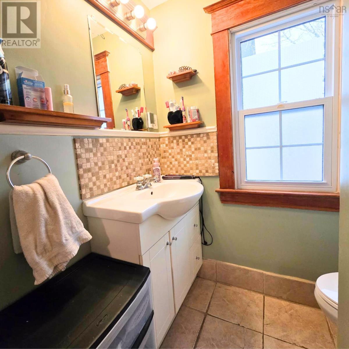 120 Cornishtown Road, Sydney, Nova Scotia  B1Y 2Y2 - Photo 12 - 202604805