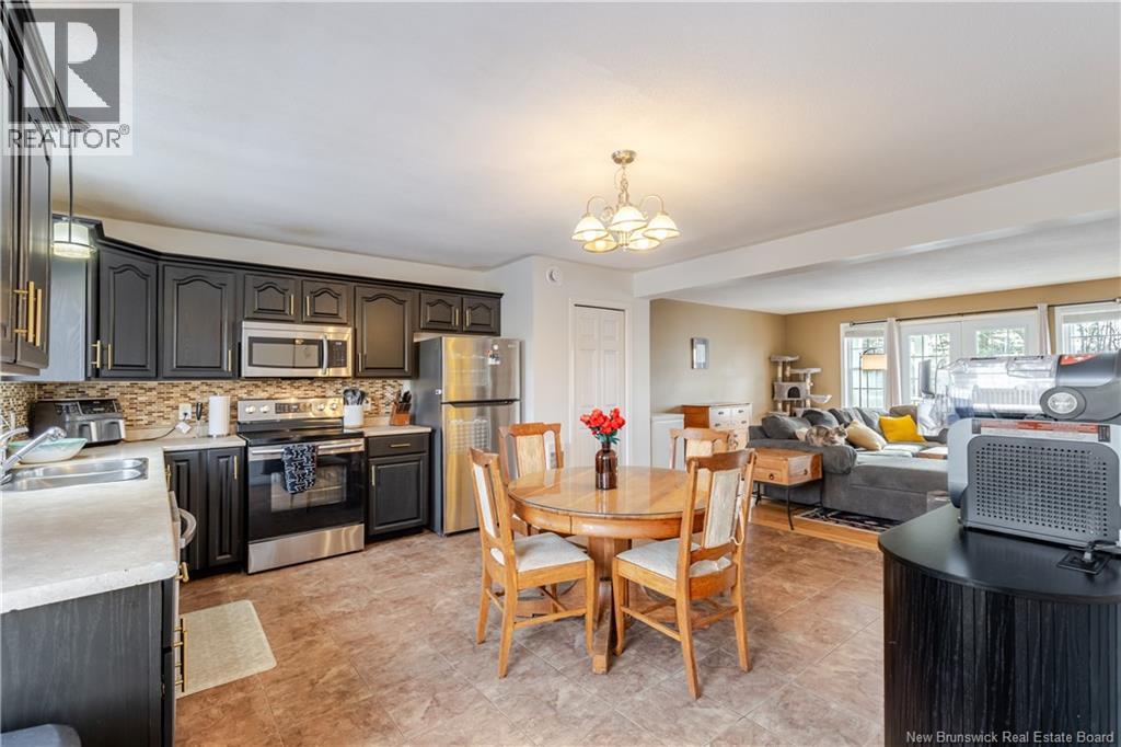 723 Brookside Drive, Fredericton, New Brunswick  E3G 8T9 - Photo 11 - NB134589