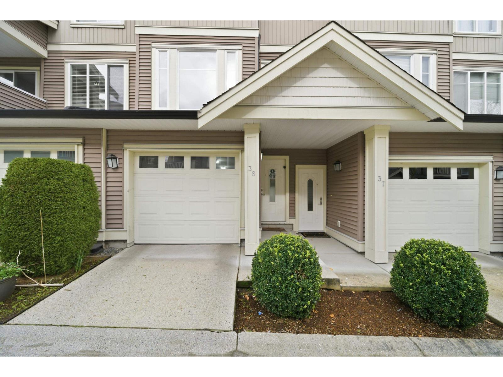 38 6575 192 STREET, Surrey, British Columbia