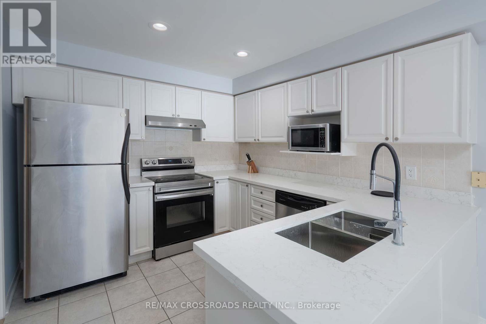 510 Hickory Street N, Whitby, Ontario  L1N 9W8 - Photo 12 - E12904046