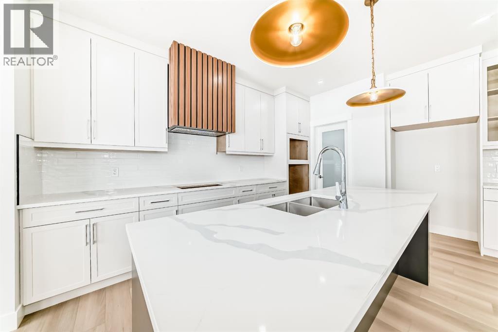 707 Mandalay Avenue, Carstairs, Alberta  T0M 0N0 - Photo 9 - A2292567