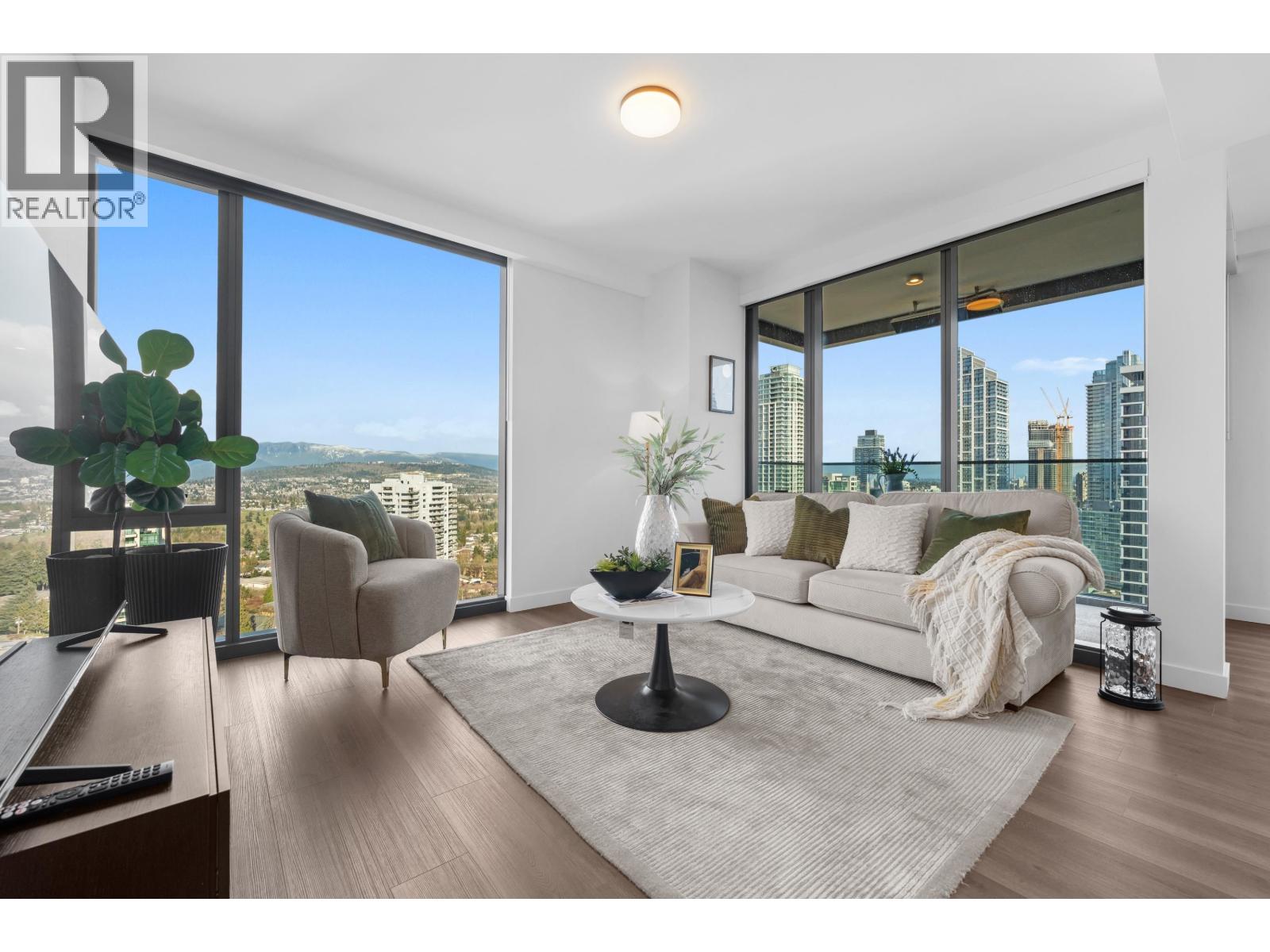 2108 5987 Wilson Avenue, Burnaby, British Columbia  V5H 0L7 - Photo 3 - R3101628