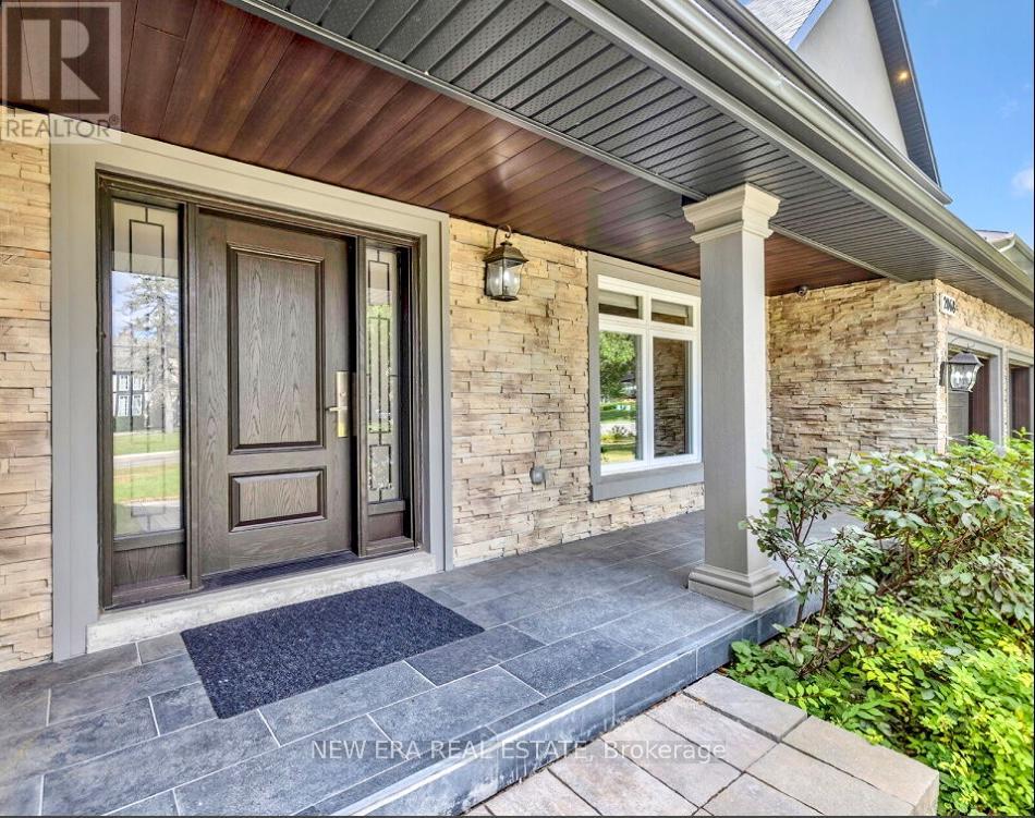 2068 Mississauga Road, Mississauga, Ontario  L5H 2K6 - Photo 8 - W12902600