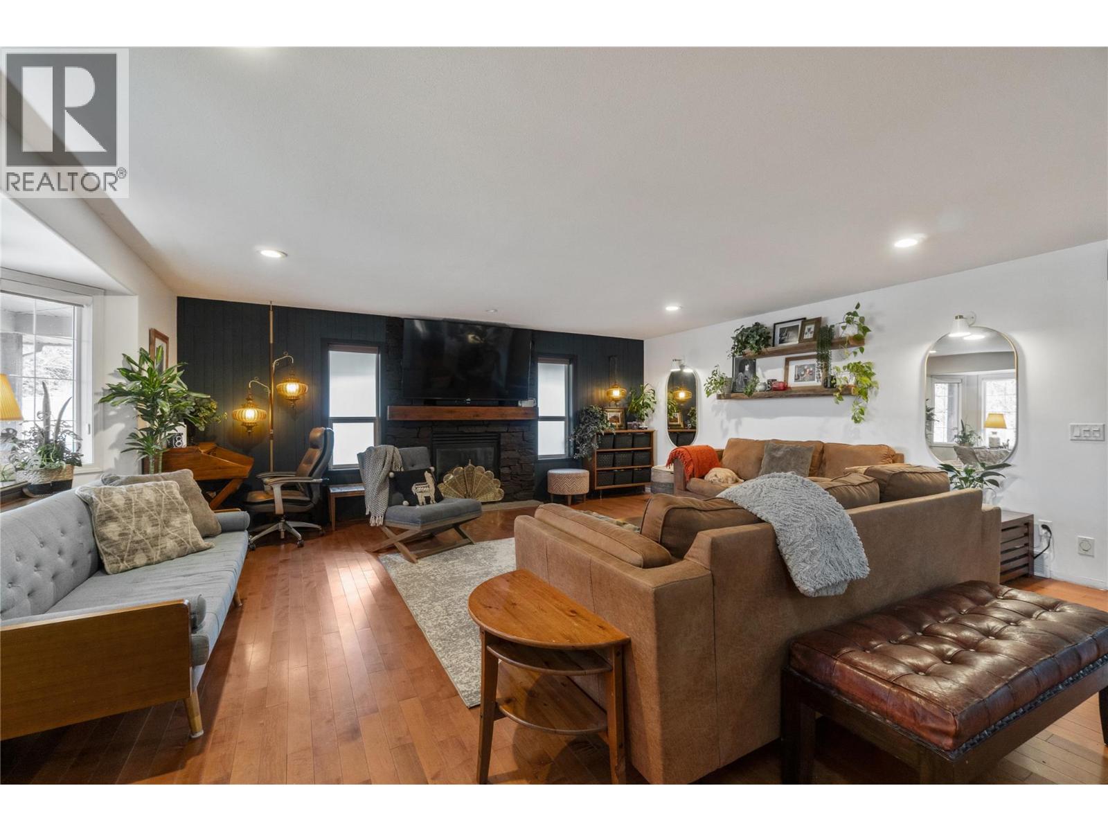 3960 50 Street Ne, Salmon Arm, British Columbia  V1E 1Y5 - Photo 10 - 10379294