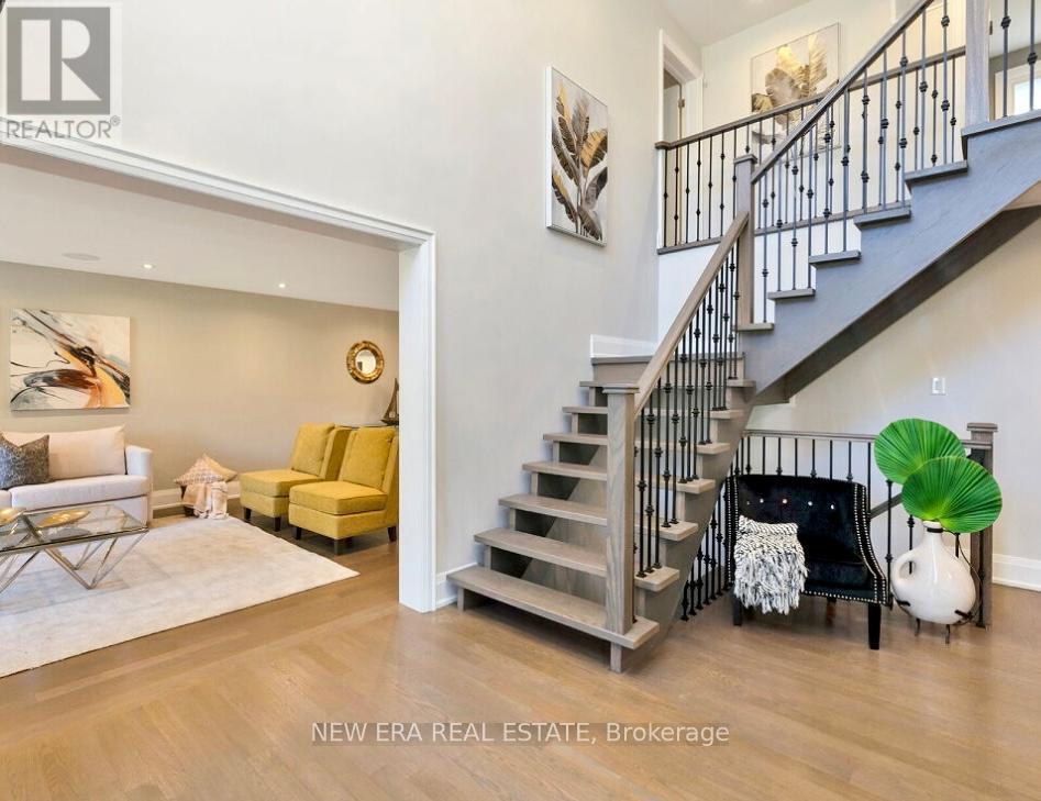 2068 Mississauga Road, Mississauga, Ontario  L5H 2K6 - Photo 10 - W12902600