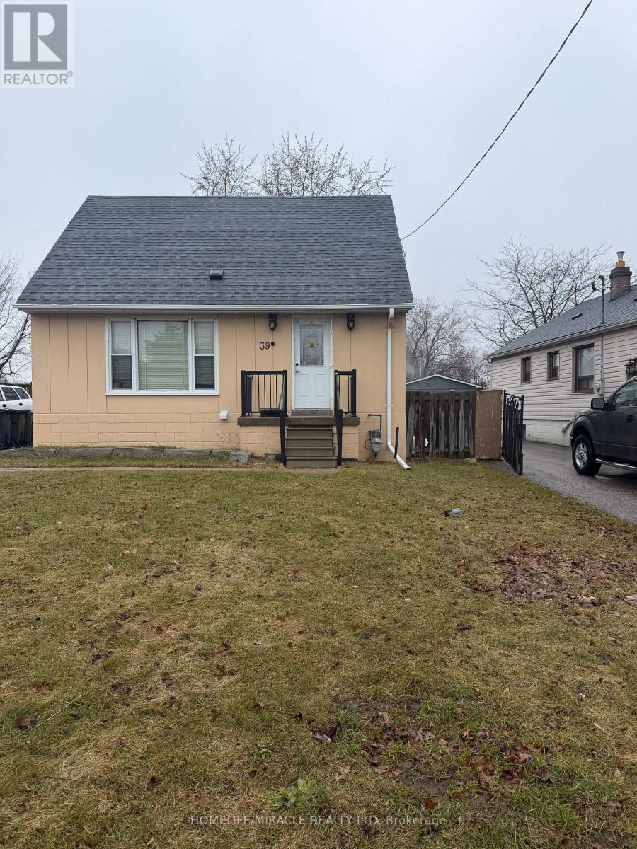 39 Chalfont Road, Toronto, Ontario  M9W 3S4 - Photo 2 - W12903610