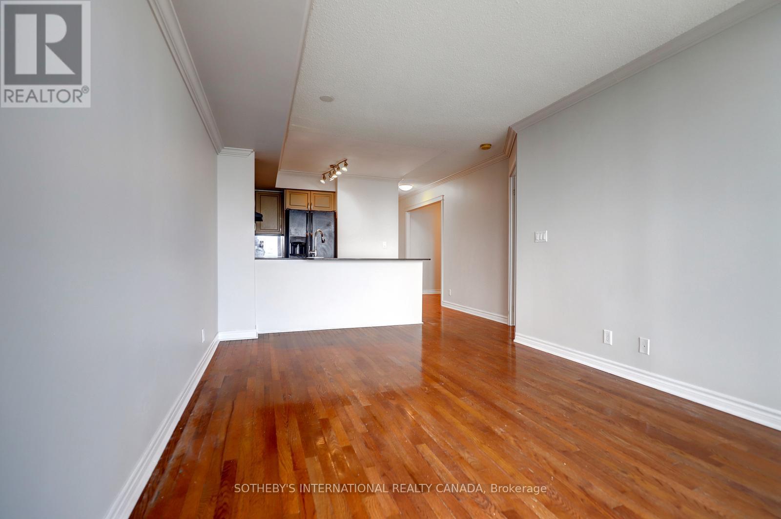 2001 - 1 Elm Drive, Mississauga, Ontario  L5B 3C2 - Photo 18 - W12903850