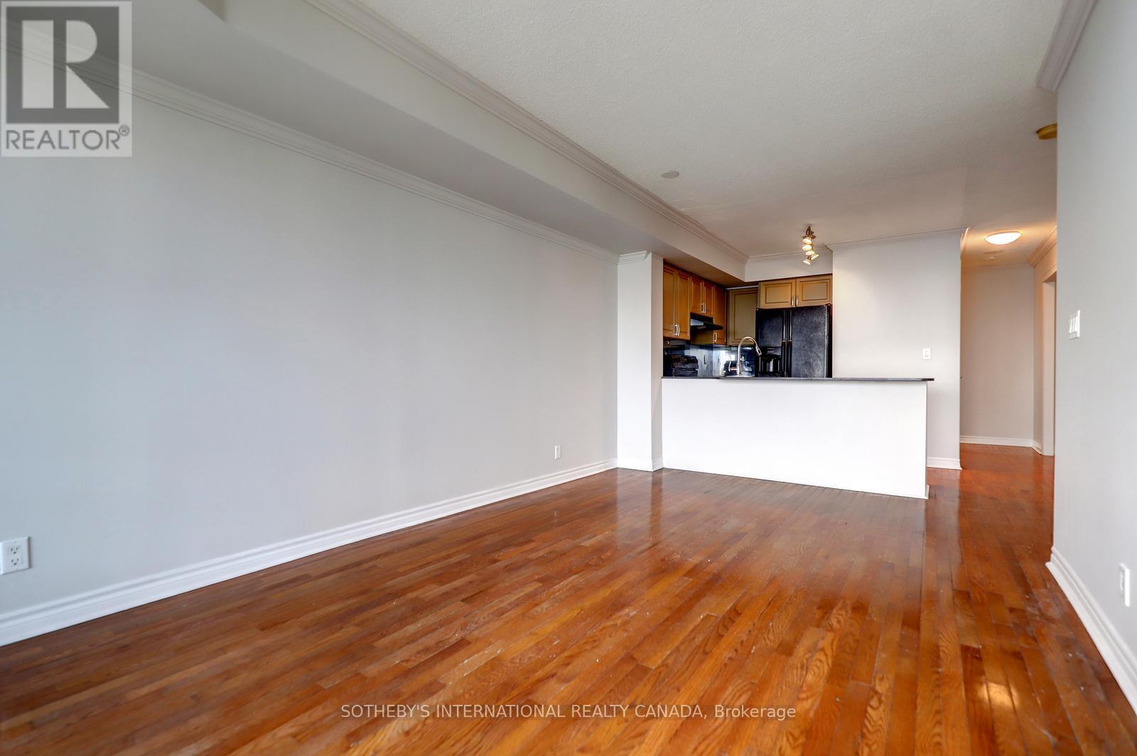 2001 - 1 Elm Drive, Mississauga, Ontario  L5B 3C2 - Photo 19 - W12903850