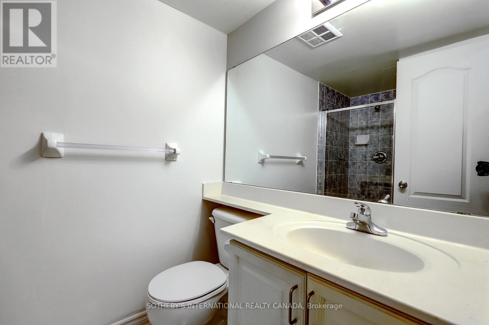 2001 - 1 Elm Drive, Mississauga, Ontario  L5B 3C2 - Photo 5 - W12903850