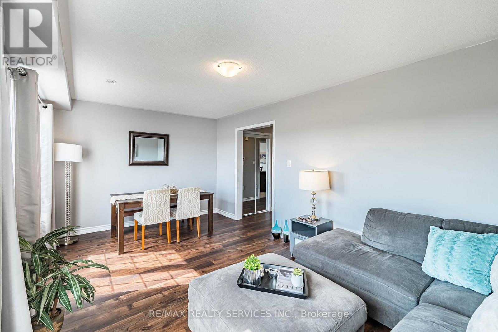 44 Bannister Crescent, Brampton, Ontario  L7A 4H3 - Photo 11 - W12903898