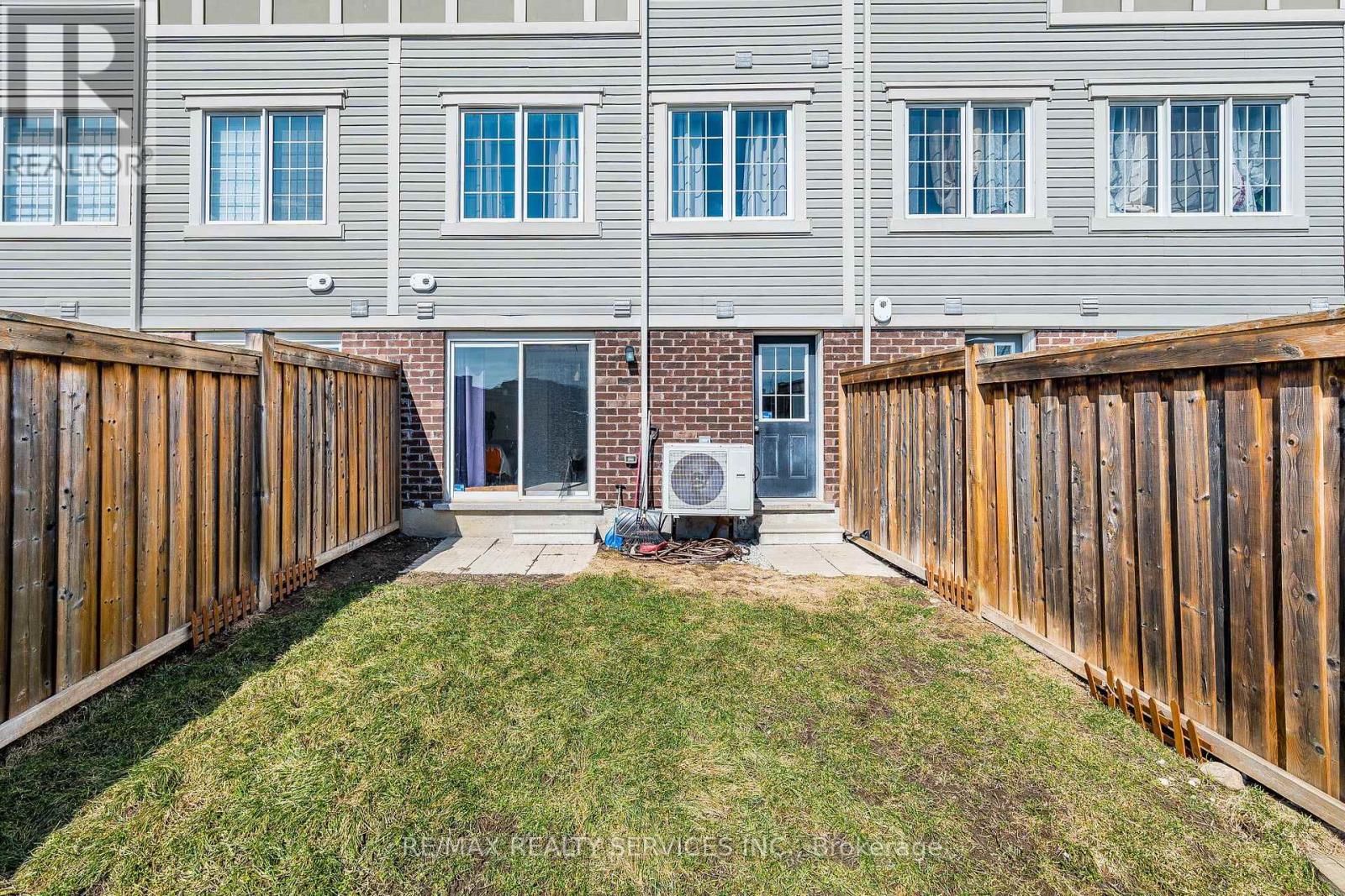 44 Bannister Crescent, Brampton, Ontario  L7A 4H3 - Photo 37 - W12903898