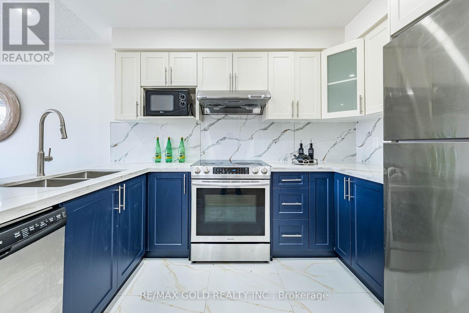 110 Sandyshores Drive, Brampton, Ontario  L6R 2M3 - Photo 19 - W12903900