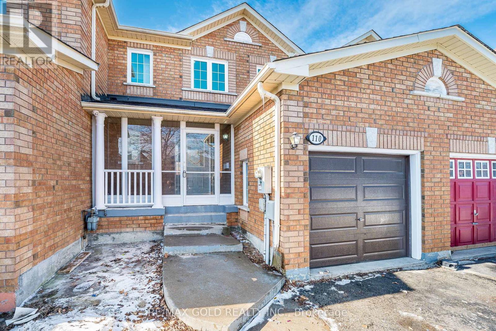 110 Sandyshores Drive, Brampton, Ontario  L6R 2M3 - Photo 2 - W12903900