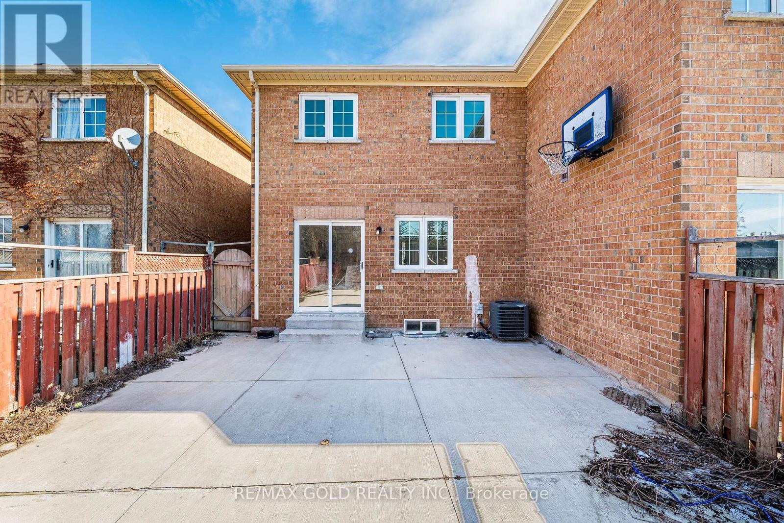 110 Sandyshores Drive, Brampton, Ontario  L6R 2M3 - Photo 37 - W12903900