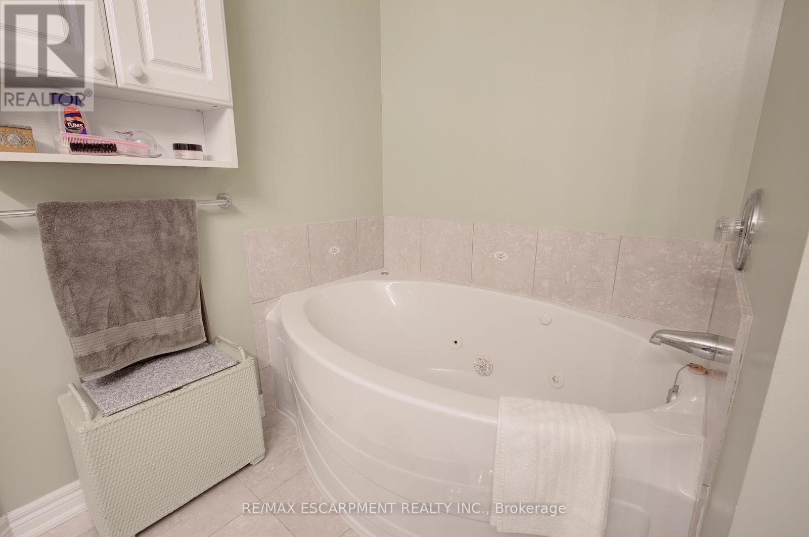 705 - 50 Old Mill Road, Oakville, Ontario  L6J 7W1 - Photo 35 - W12903908