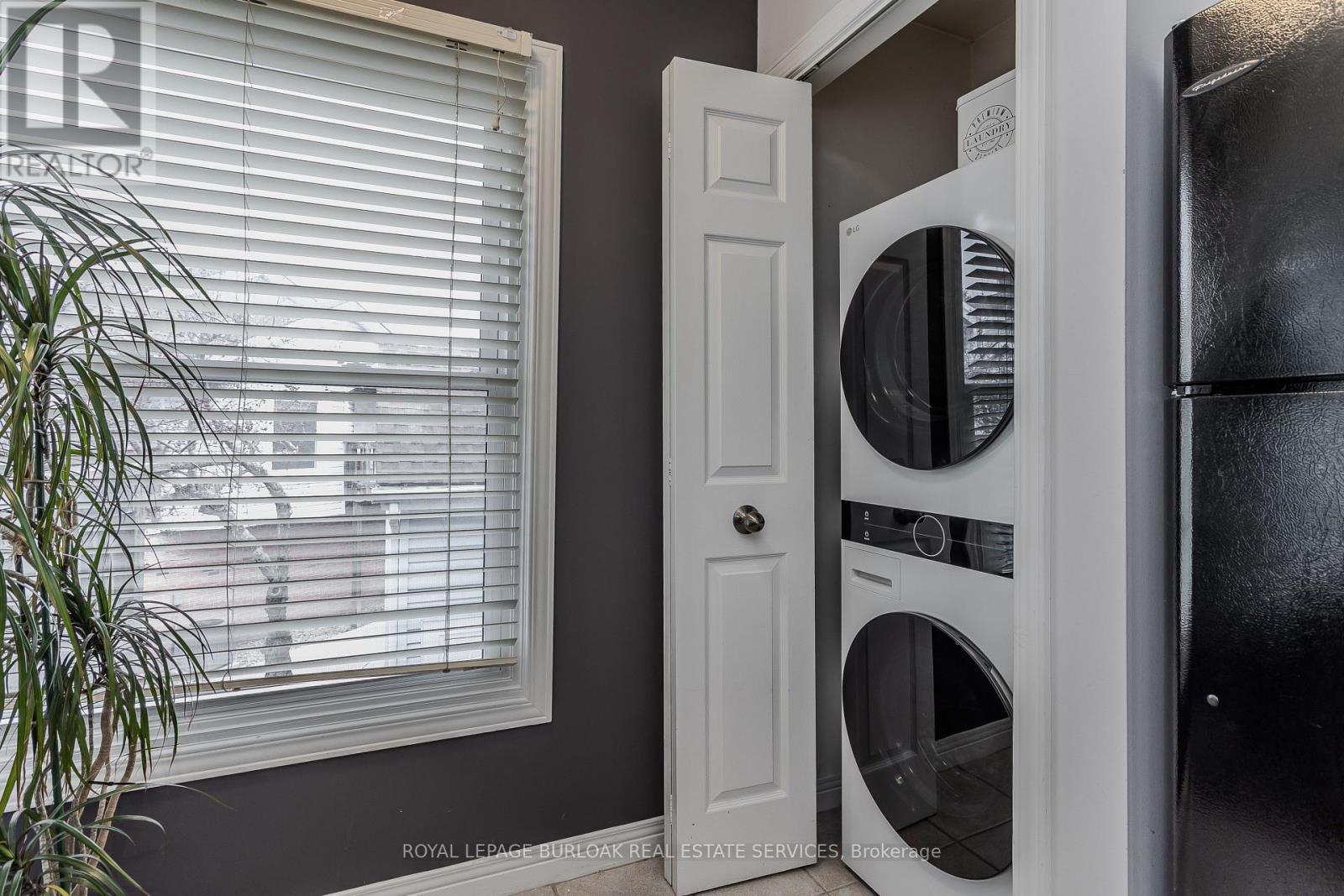 418 - 1210 Thorpe Road, Burlington, Ontario  L7S 2H1 - Photo 17 - W12903964