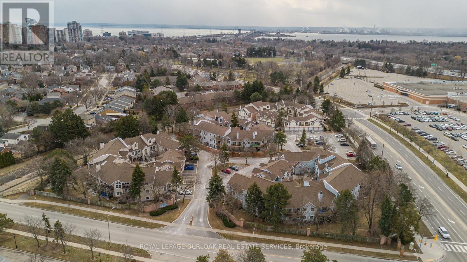 418 - 1210 Thorpe Road, Burlington, Ontario  L7S 2H1 - Photo 2 - W12903964