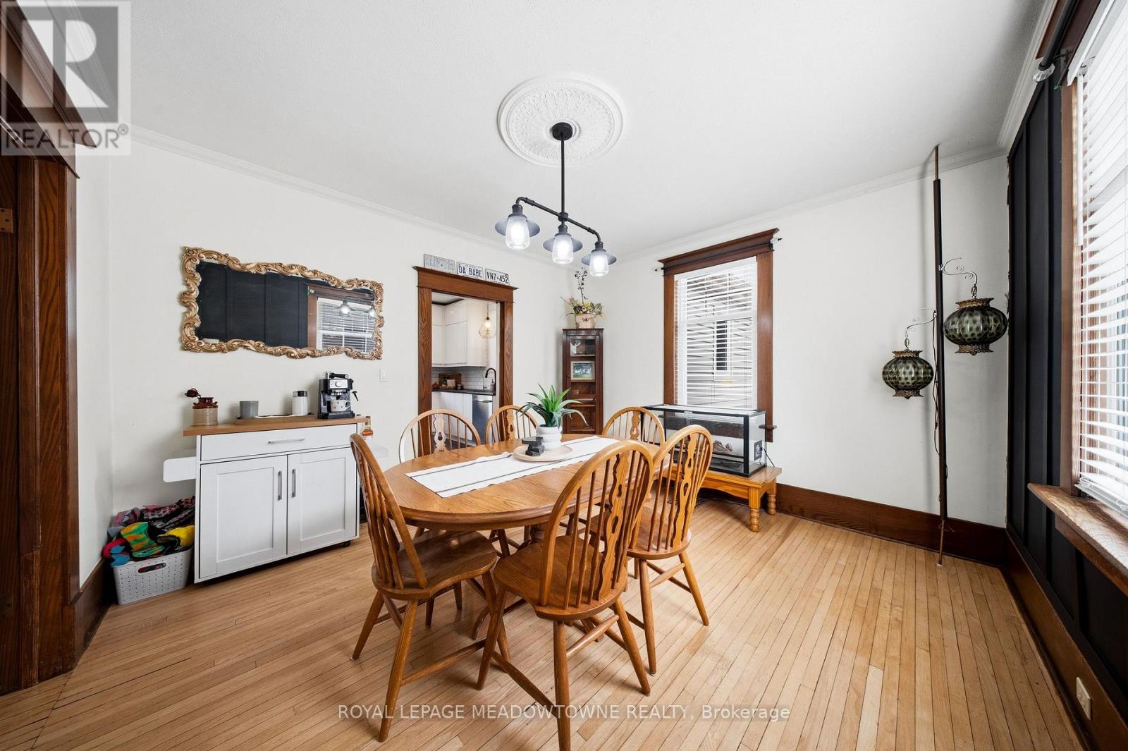 43 Frederick Street, Halton Hills, Ontario  L7J 2B9 - Photo 15 - W12904000