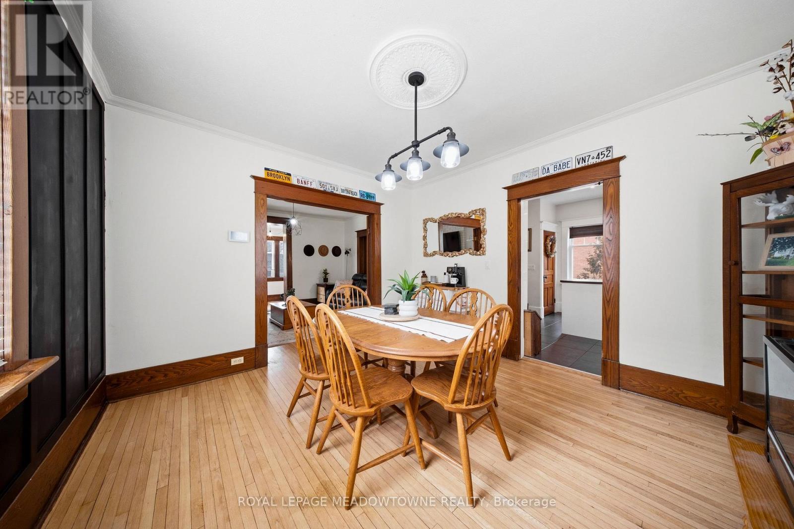 43 Frederick Street, Halton Hills, Ontario  L7J 2B9 - Photo 16 - W12904000