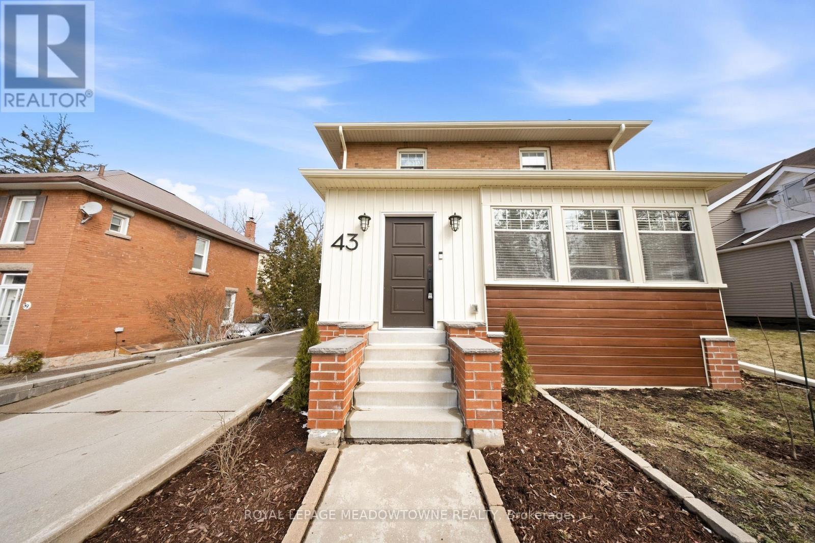 43 Frederick Street, Halton Hills, Ontario  L7J 2B9 - Photo 3 - W12904000