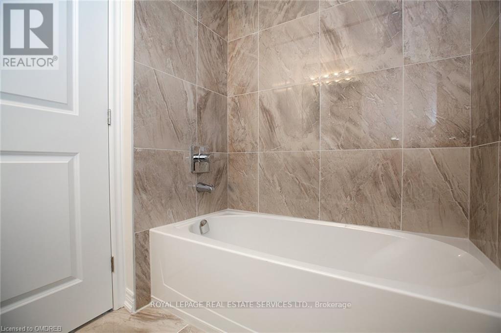2307 Natasha Circle, Oakville, Ontario  L6M 1P2 - Photo 20 - W12904012