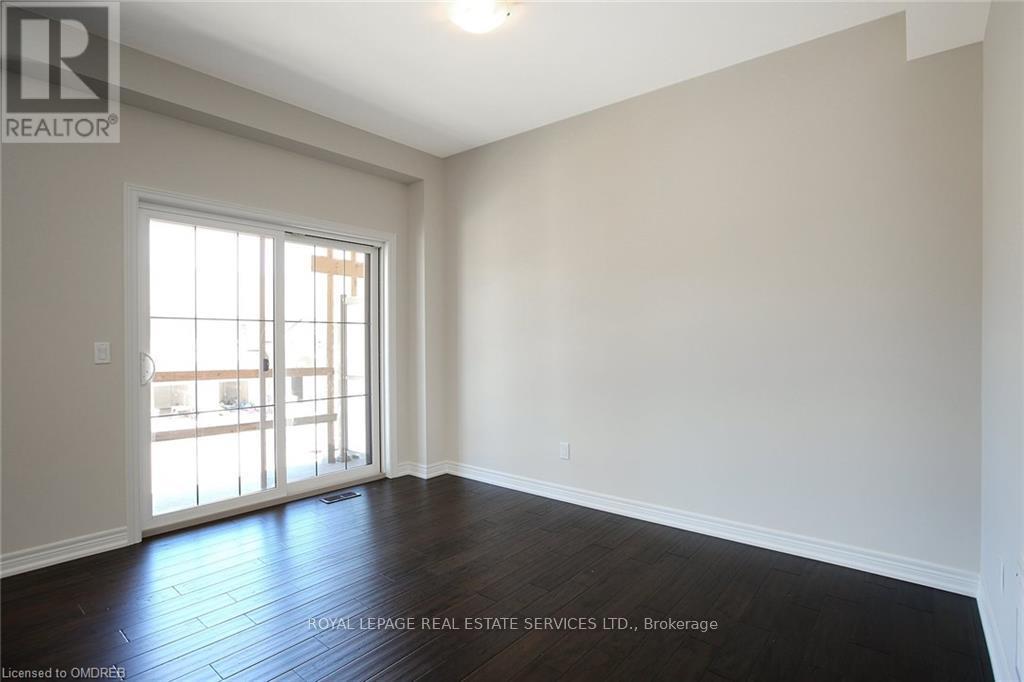 2307 Natasha Circle, Oakville, Ontario  L6M 1P2 - Photo 7 - W12904012