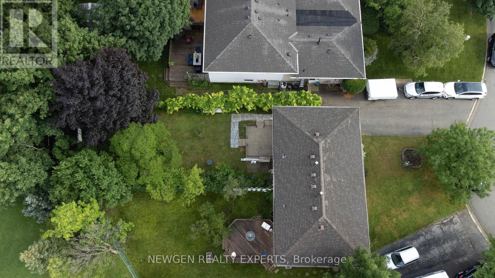 2458 Martin Court, Burlington, Ontario  L7P 2V2 - Photo 37 - W12904028