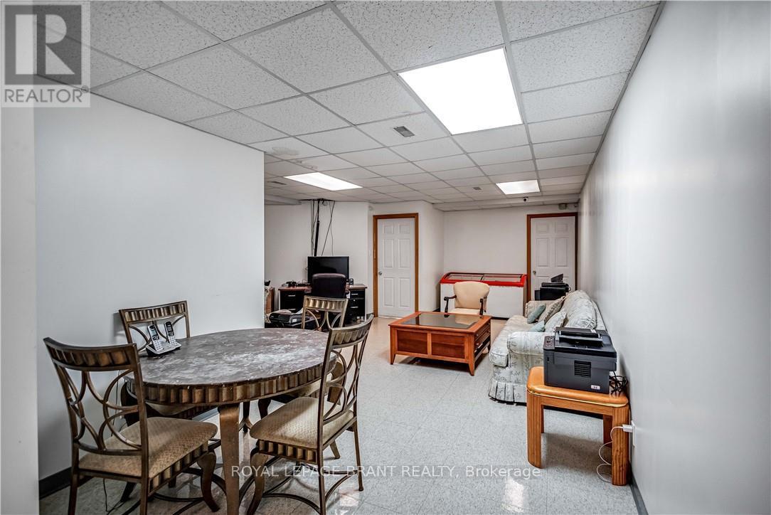 215 Grand River Avenue, Brantford, Ontario  N3T 4Y3 - Photo 27 - X12903902