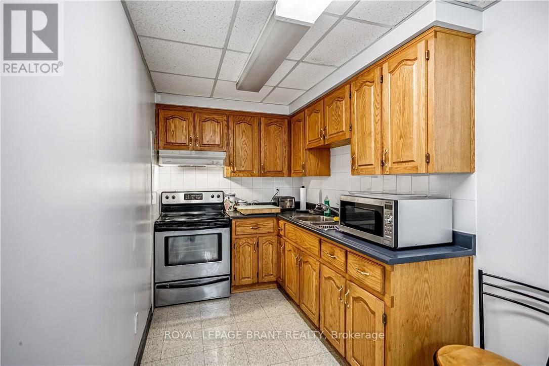 215 Grand River Avenue, Brantford, Ontario  N3T 4Y3 - Photo 29 - X12903902