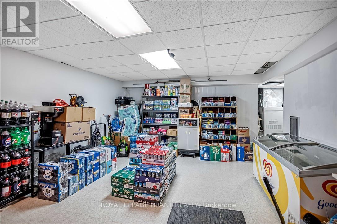 215 Grand River Avenue, Brantford, Ontario  N3T 4Y3 - Photo 22 - X12903918