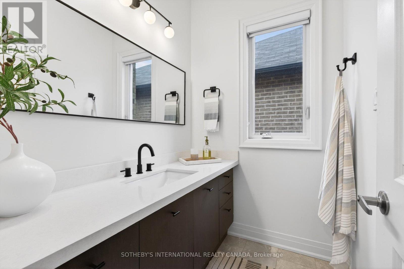 115 Avanti Crescent, Hamilton, Ontario  L8B 1W7 - Photo 27 - X12903934