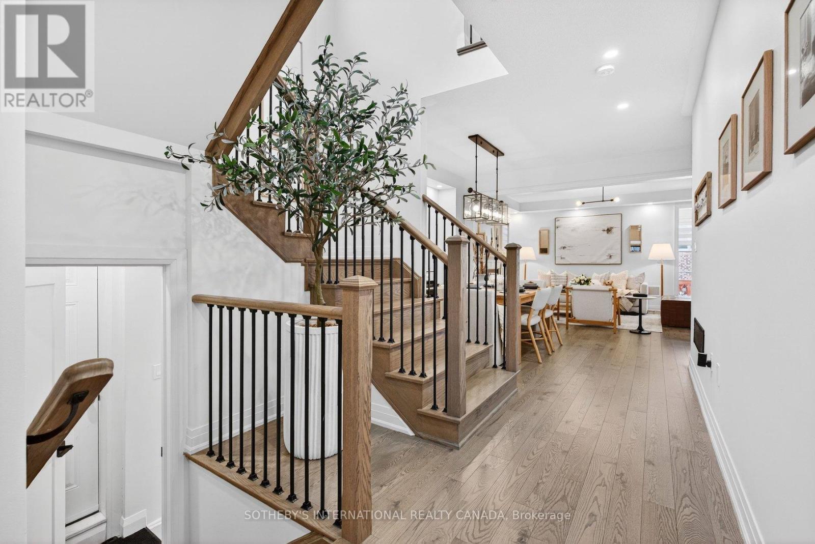 115 Avanti Crescent, Hamilton, Ontario  L8B 1W7 - Photo 4 - X12903934