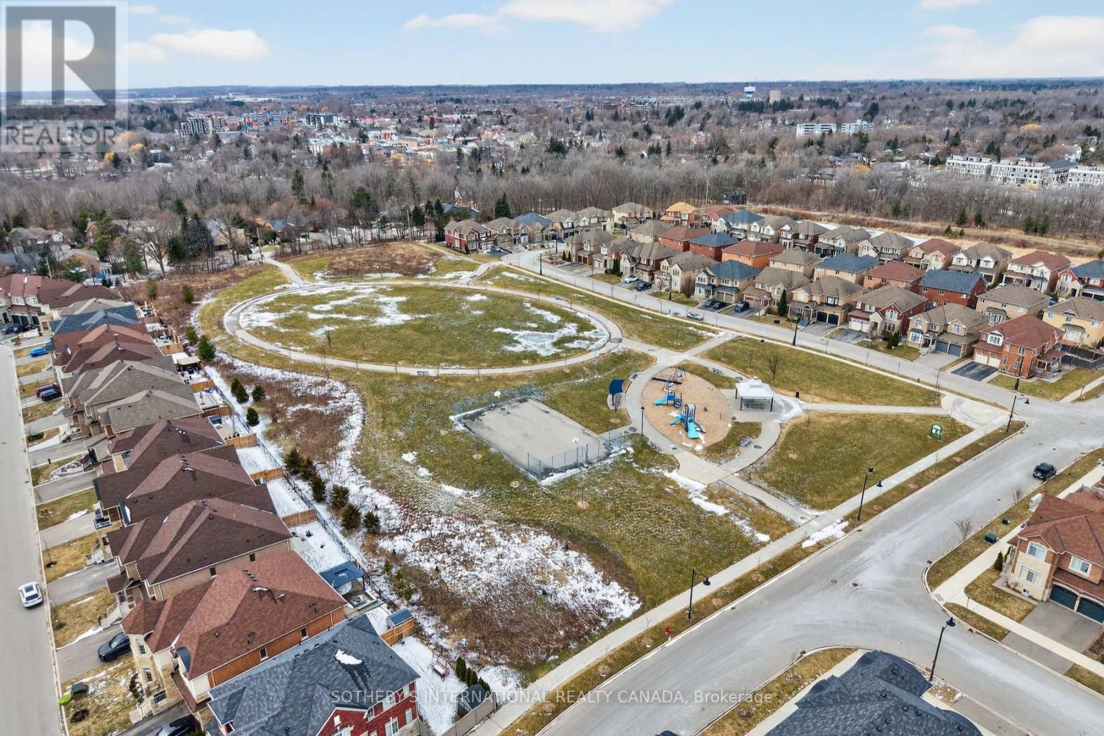 115 Avanti Crescent, Hamilton, Ontario  L8B 1W7 - Photo 42 - X12903934