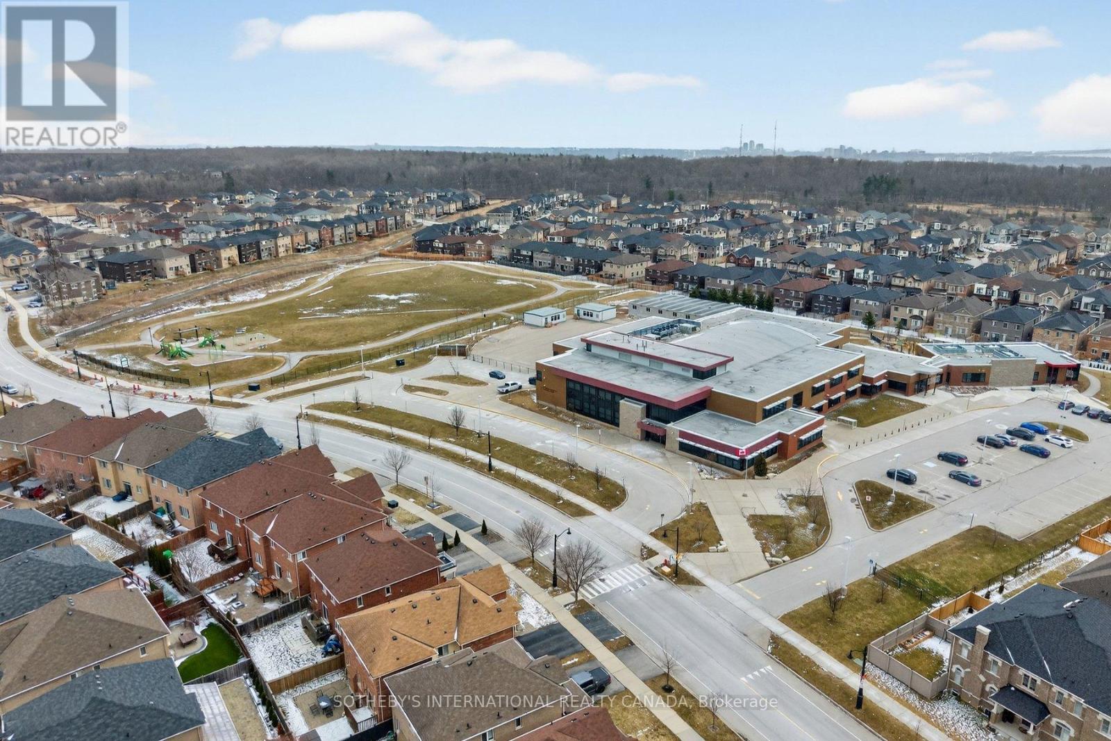 115 Avanti Crescent, Hamilton, Ontario  L8B 1W7 - Photo 43 - X12903934