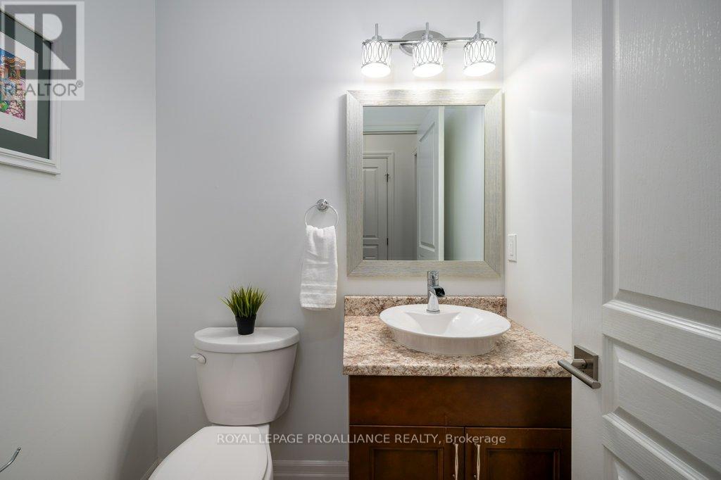 60 Crews Crescent, Quinte West, Ontario  K8V 0G4 - Photo 21 - X12904092