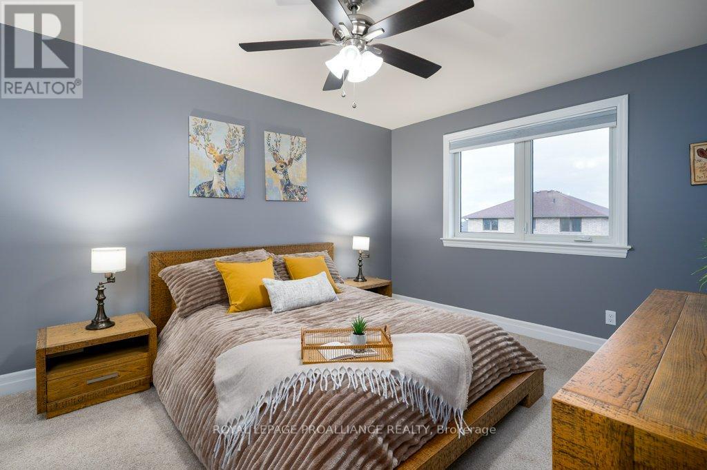 60 Crews Crescent, Quinte West, Ontario  K8V 0G4 - Photo 26 - X12904092