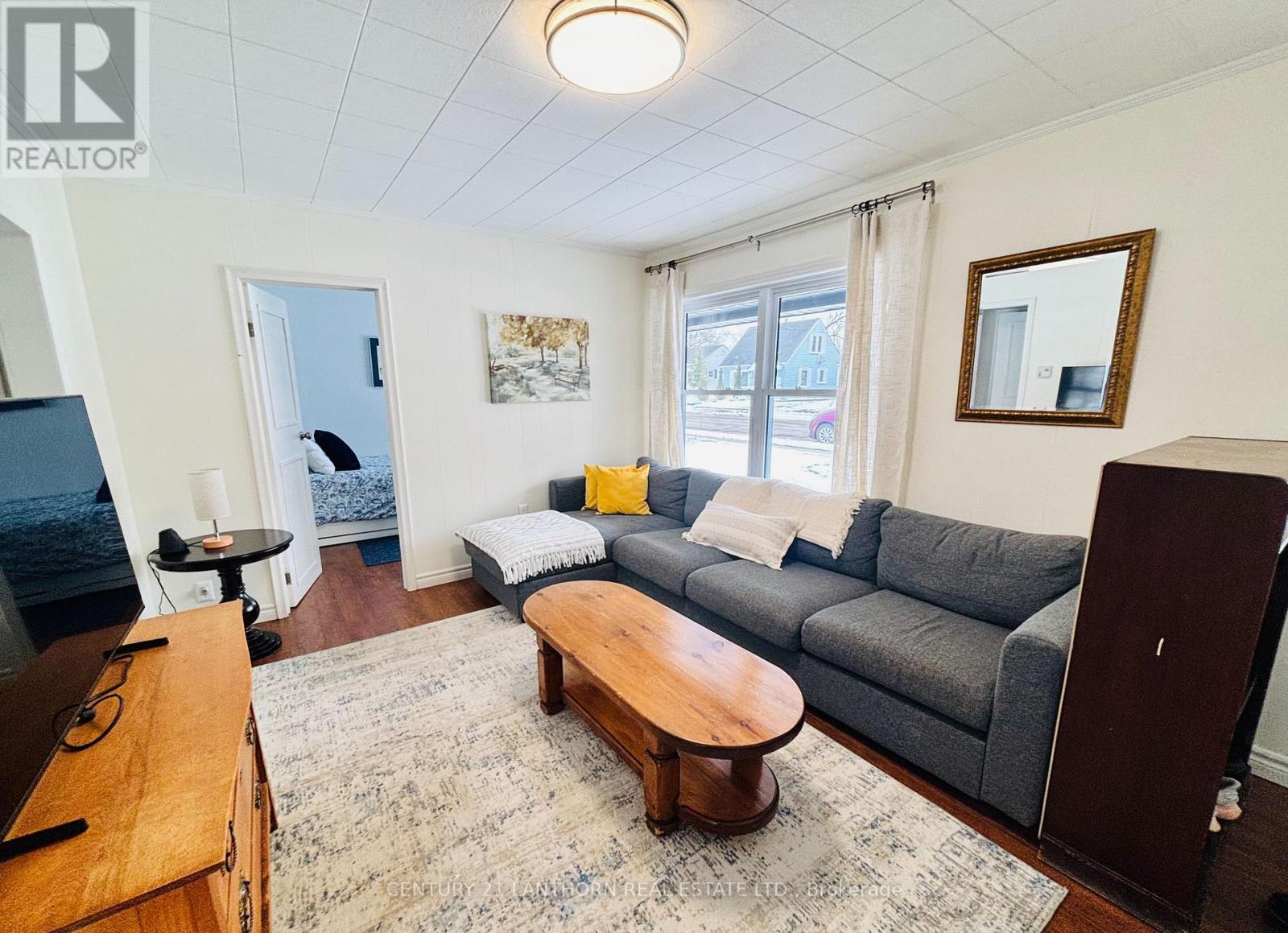 4 Weeks Avenue, Quinte West, Ontario  K8V 1X5 - Photo 3 - X12904110