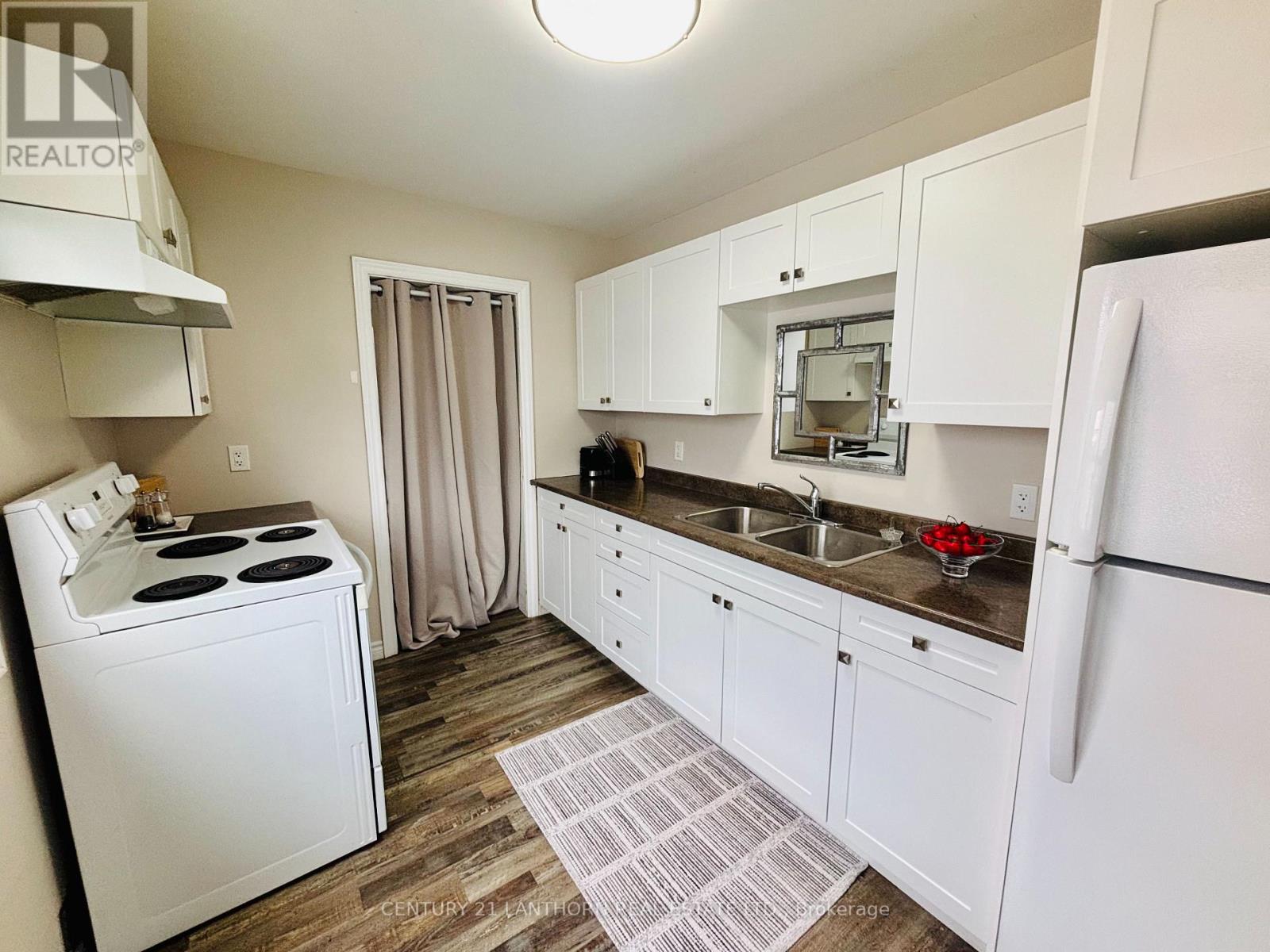 4 Weeks Avenue, Quinte West, Ontario  K8V 1X5 - Photo 5 - X12904110