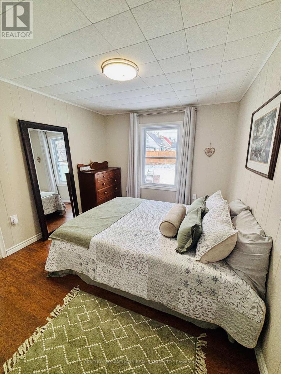 4 Weeks Avenue, Quinte West, Ontario  K8V 1X5 - Photo 8 - X12904110