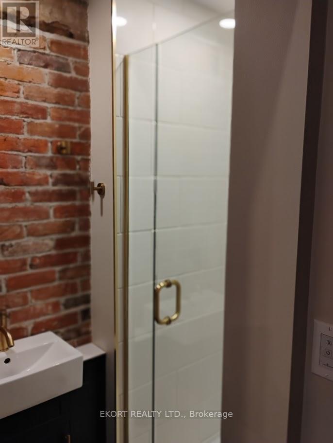 6 - 251 Front Street, Belleville, Ontario  K8N 2Z6 - Photo 9 - X12904128