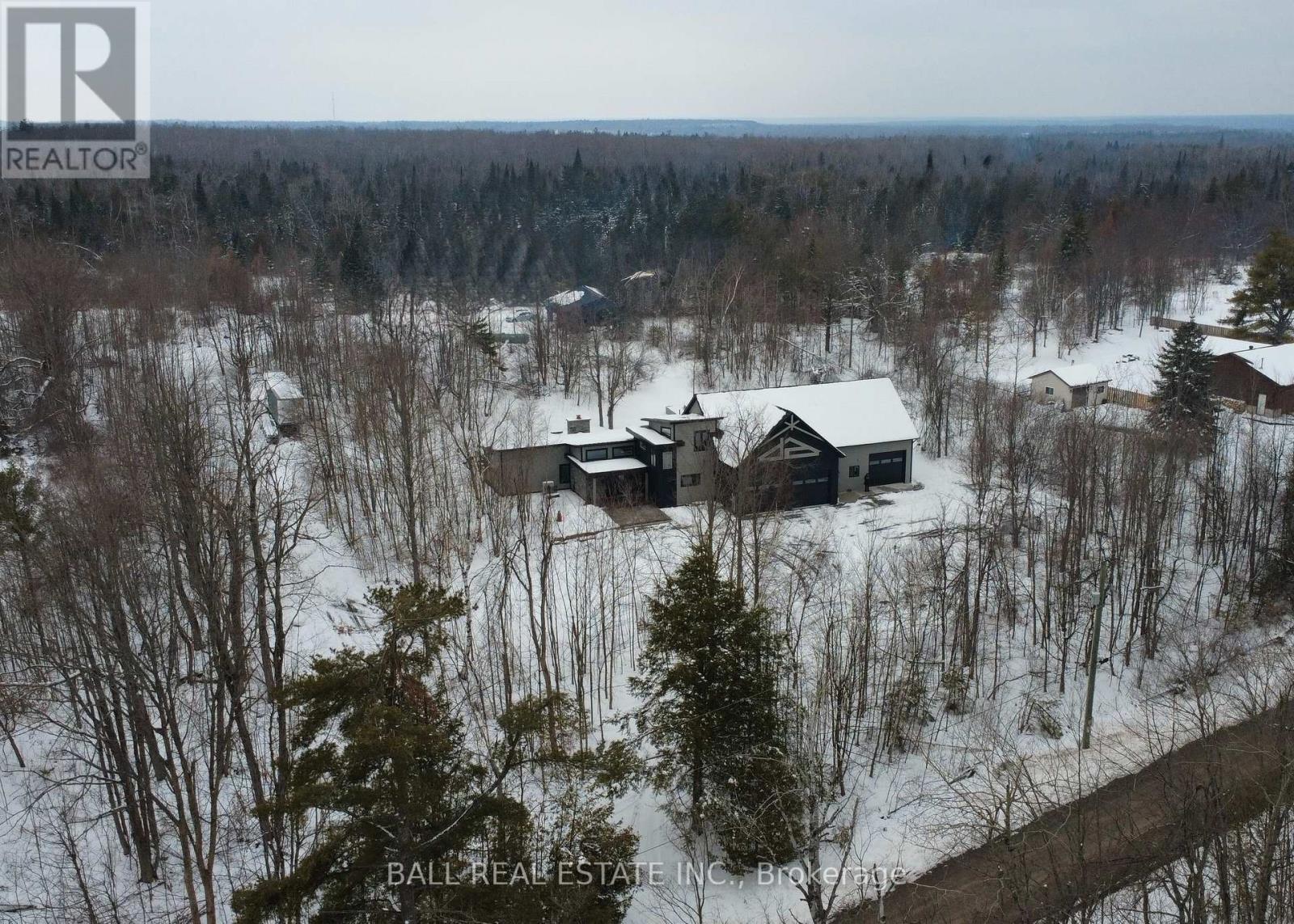 33 Laplantes Road, Trent Lakes, Ontario  K0L 1J0 - Photo 2 - X12904182