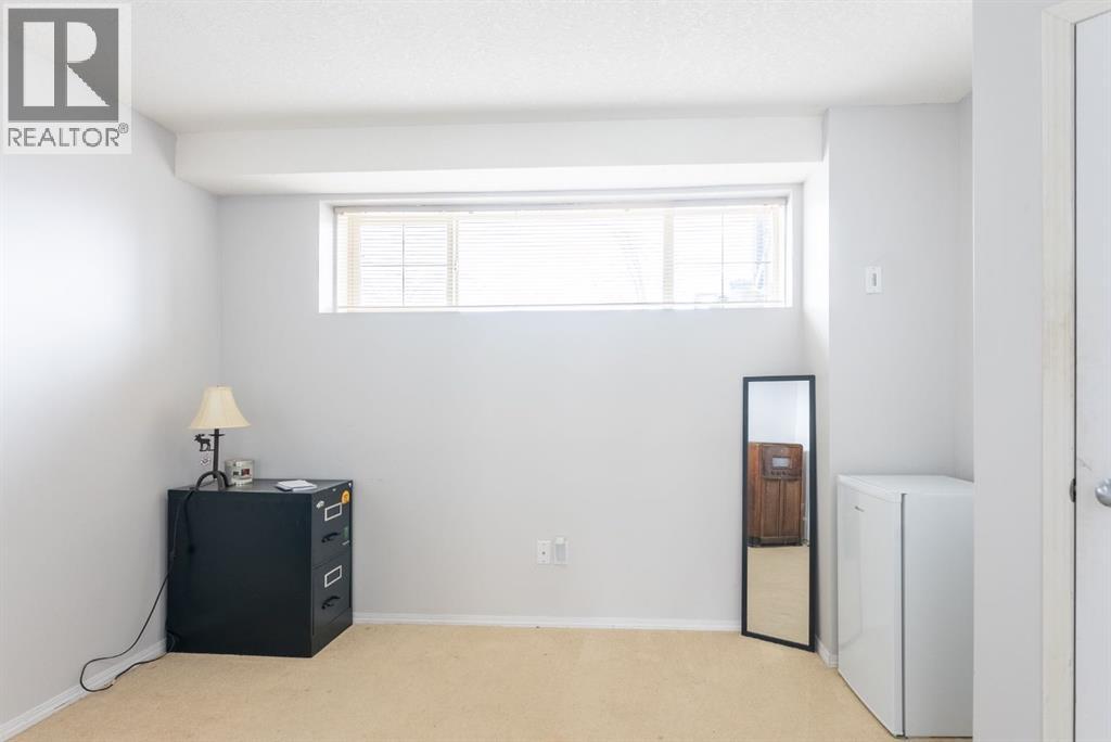 700 Florence Ho Leong Crescent N, Lethbridge, Alberta  T1H 5R5 - Photo 23 - A2293373