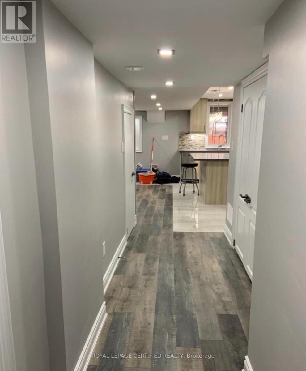 17 Fallowfield Road, Brampton, Ontario  L6X 0W1 - Photo 12 - W12864252