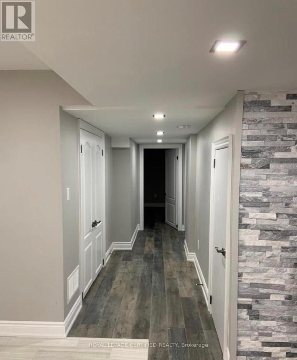 17 Fallowfield Road, Brampton, Ontario  L6X 0W1 - Photo 14 - W12864252