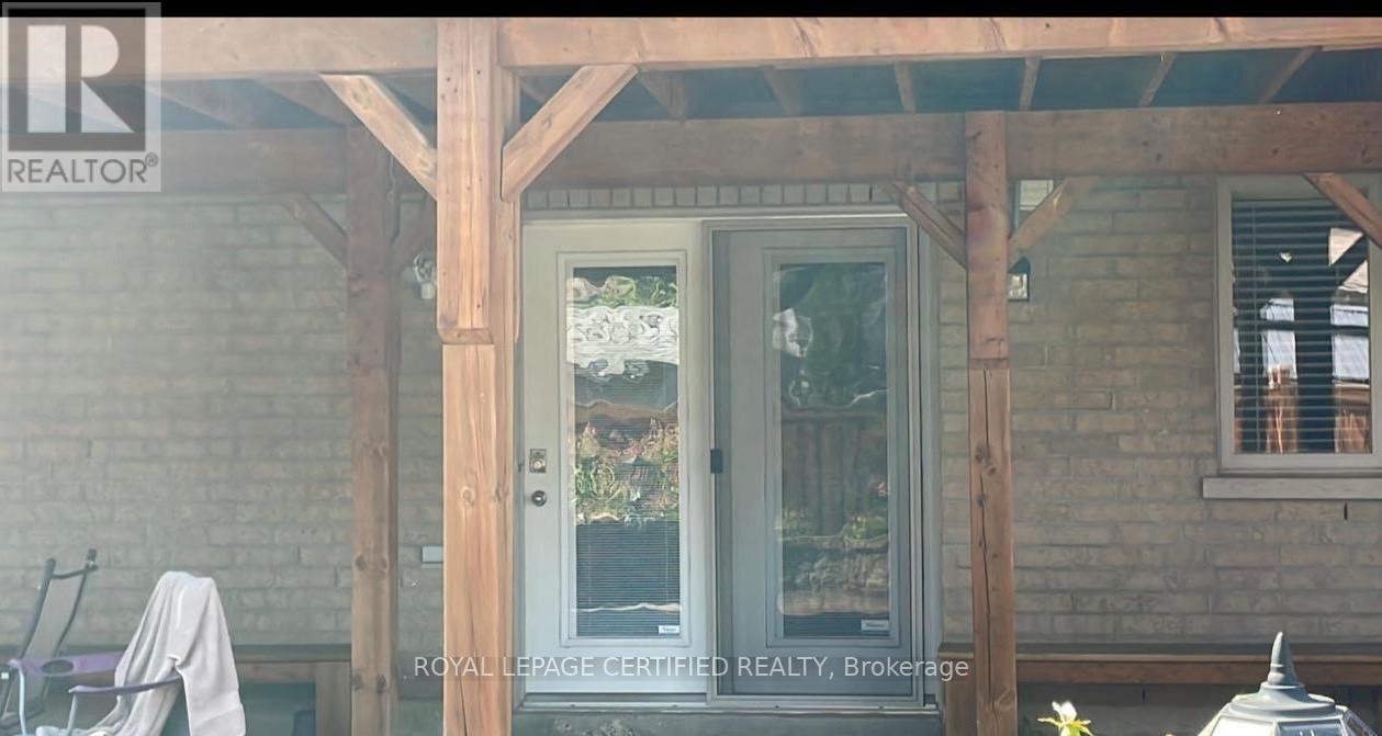 17 Fallowfield Road, Brampton, Ontario  L6X 0W1 - Photo 3 - W12864252