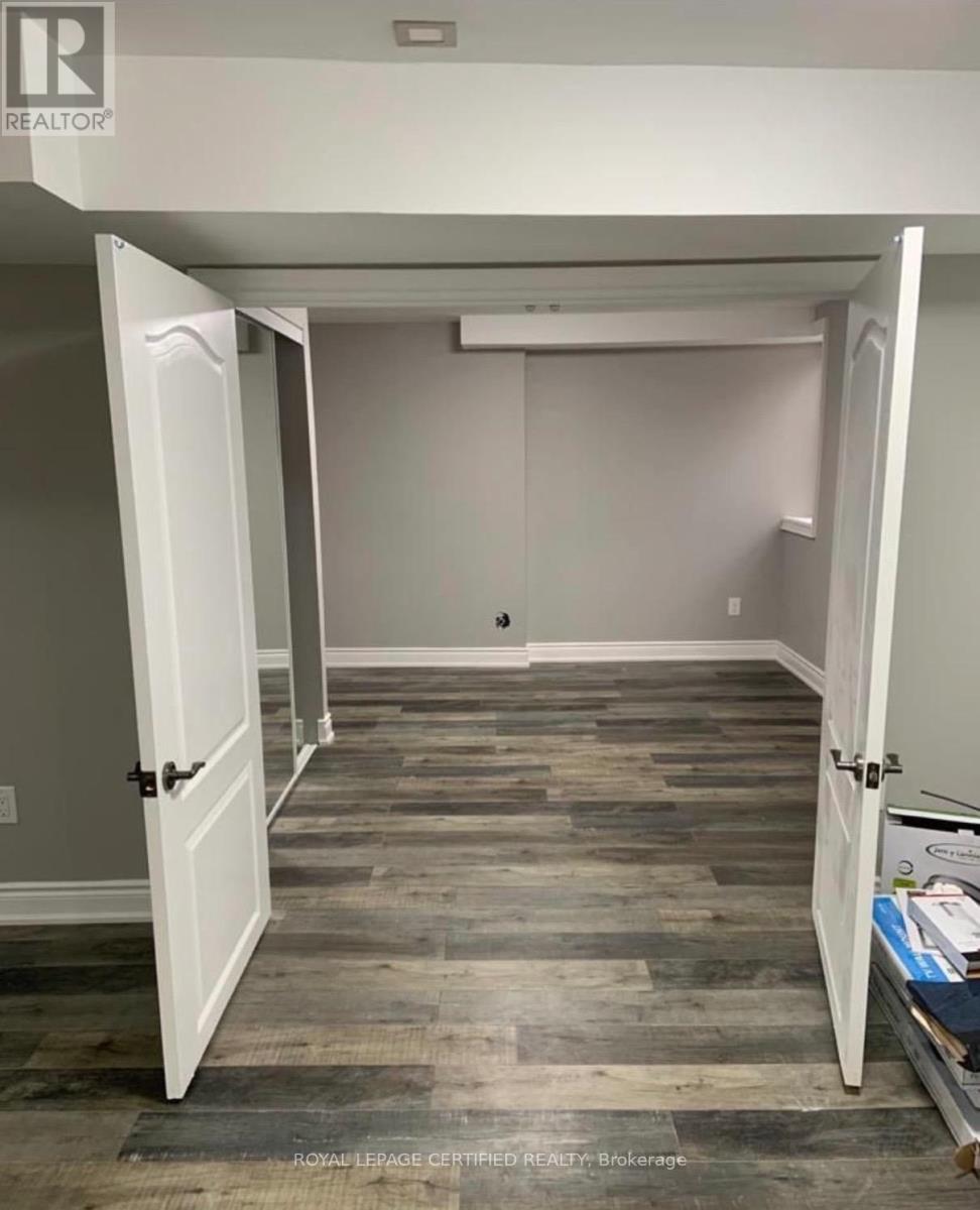 17 Fallowfield Road, Brampton, Ontario  L6X 0W1 - Photo 5 - W12864252